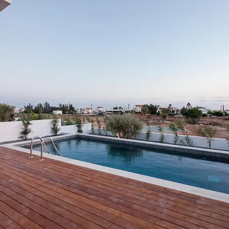 Lemon Grove Modern Villa *