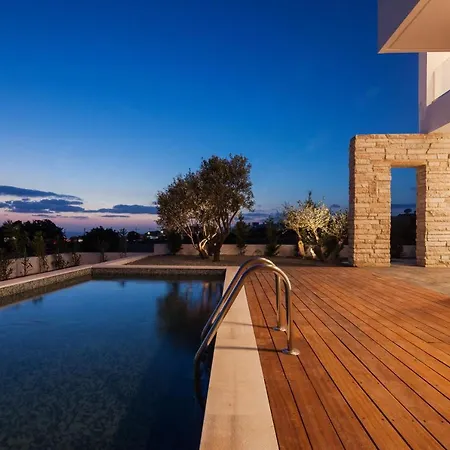 Lemon Grove Modern * بافوس