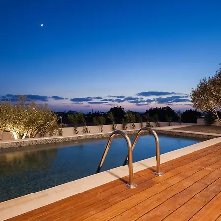 Lemon Grove Modern