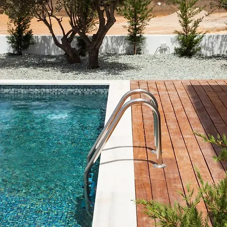 Lemon Grove Modern بافوس